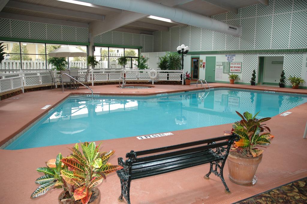 Charleston Airport Hotel North Charleston Exterior photo